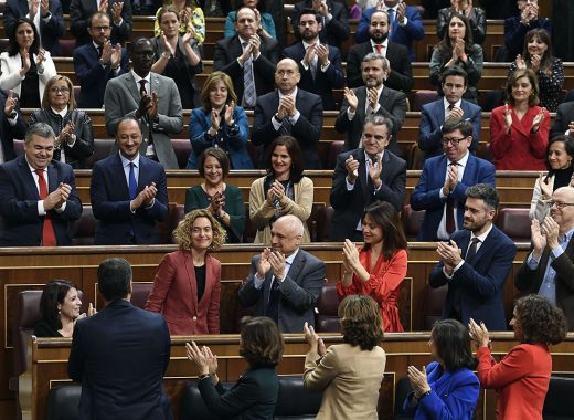 El Parlamento de España inicia legislatura marcada por el bloqueo