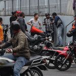 Paramilitares chavistas impiden a diputados llegar a la AN