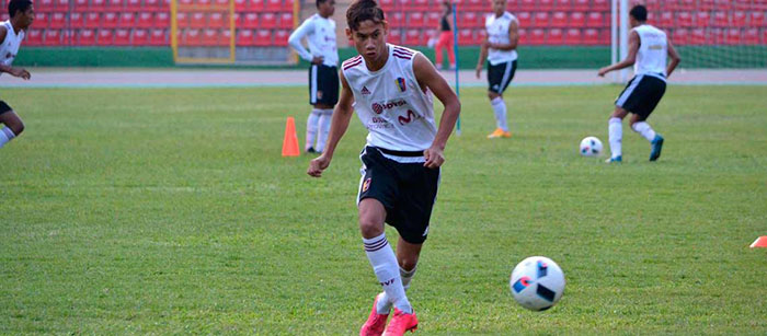 Juvenil del Caracas FC falleció durante un partido este sábado
