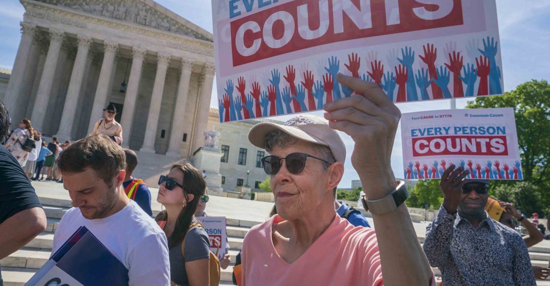 Un ciudadano se opone a la inclusión de la pregunta sobre ciudadanía en Estados Unidos