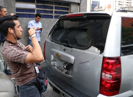 Una sesión de la Asamblea Nacional y el riesgo de cubrirla