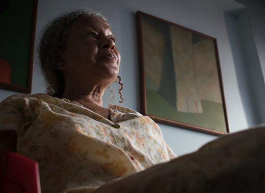 Muere Elizabeth Salazar, la mujer que reflejó la crisis de salud