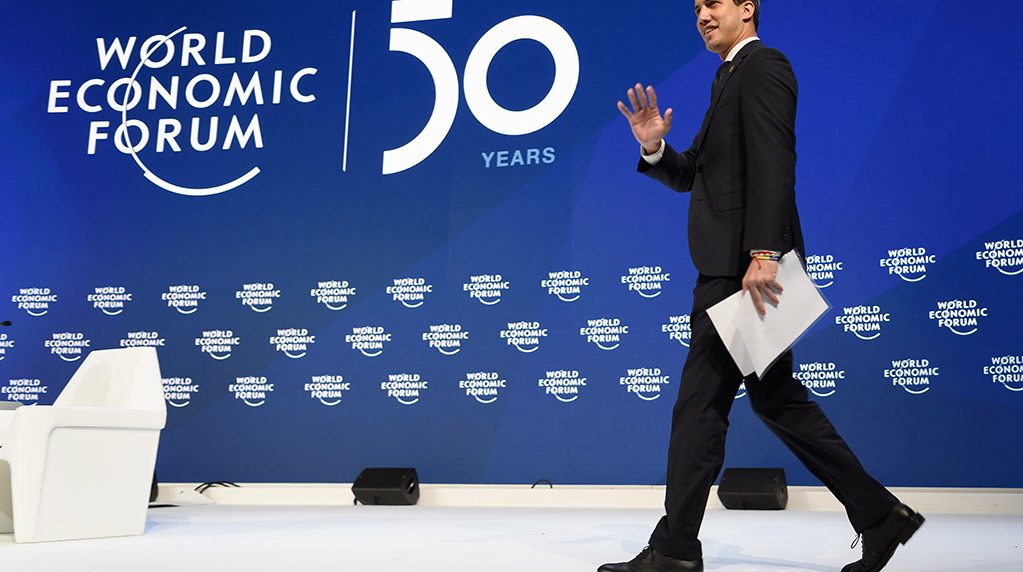 Guaidó en Davos: "Solos no podemos"