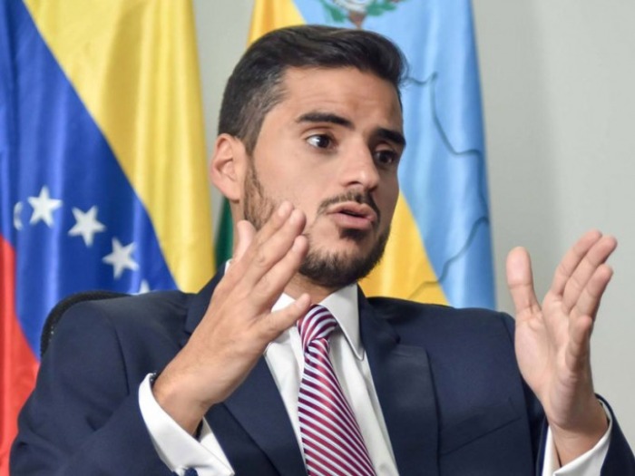 Venezuela Armando armas