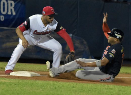 Caribes v Cardenales. Foto: El Fildeo