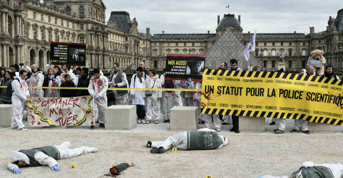 Huelguistas impiden ingreso a Museo del Louvre. AFP