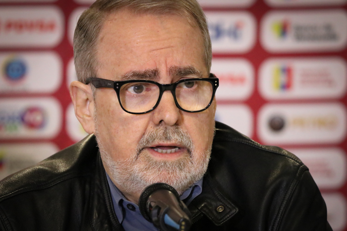 José Peseiro fue presentado por Laureano González