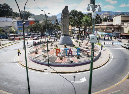 Rangel Ávalos pide responsabilidad a los ciudadanos de Sucre y Petare por coronavirus Covid-19