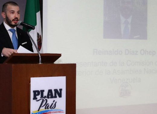 Emisarios de Guaidó exponen en México el Plan País