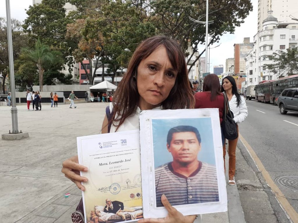 Glenys de Mora, una entre tantos familiares de los 90 balseros