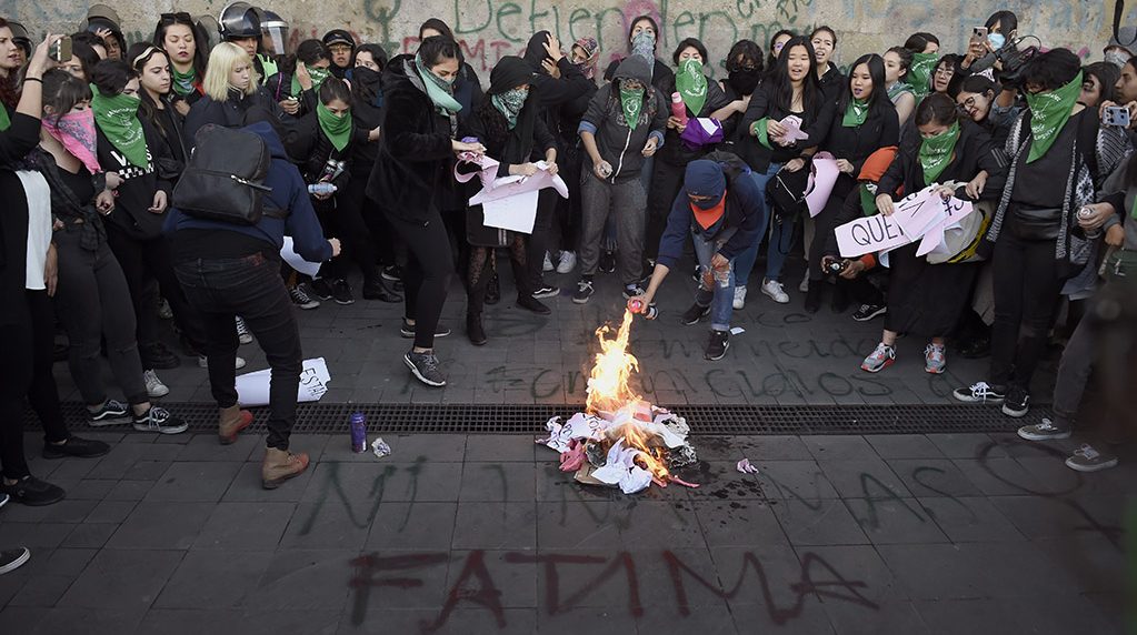 Mexicanas toman de nuevo las calles por asesinato de niña de 7 años