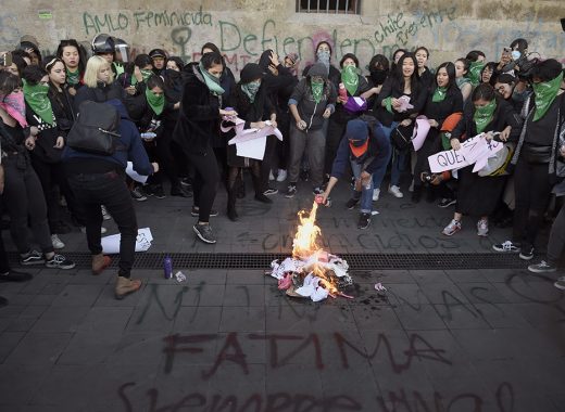 Mexicanas toman de nuevo las calles por asesinato de niña de 7 años