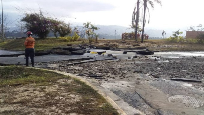 Tubería averiada El Hatillo