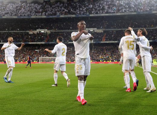 Real Madrid gana al Barcelona 2-0 y recupera el liderato