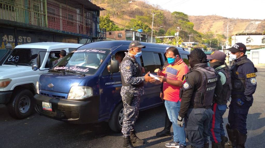 Transportistas de carga registran retrasos por combustible
