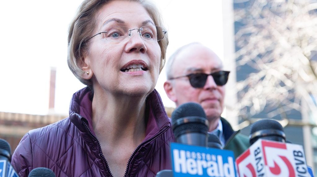 Warren era la única mujer fuerte en pie