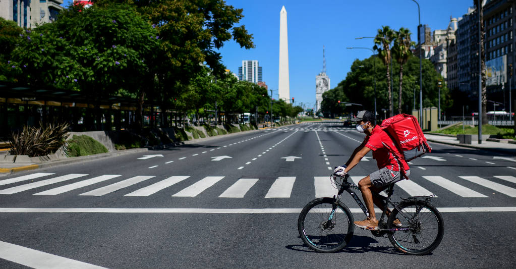 Argentina extiende confinamiento dos semanas por coronavirus. AFP