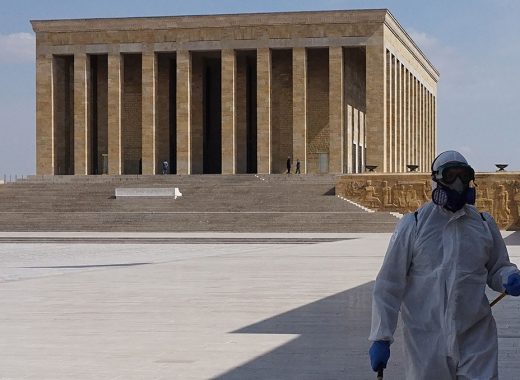 Coronavirus vuelve a hundir las bolsas de Europa y Asia