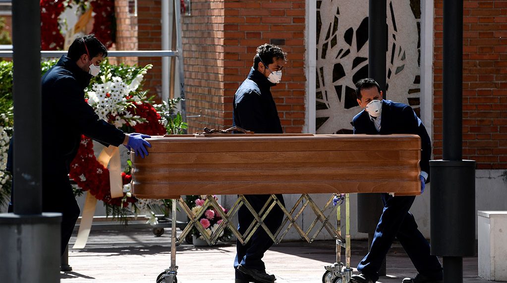 España supera las muertes de China por coronavirus Covid-19 con 3.434
