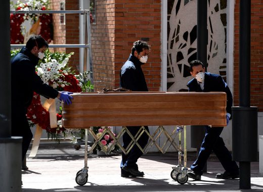 España supera las muertes de China por coronavirus Covid-19 con 3.434