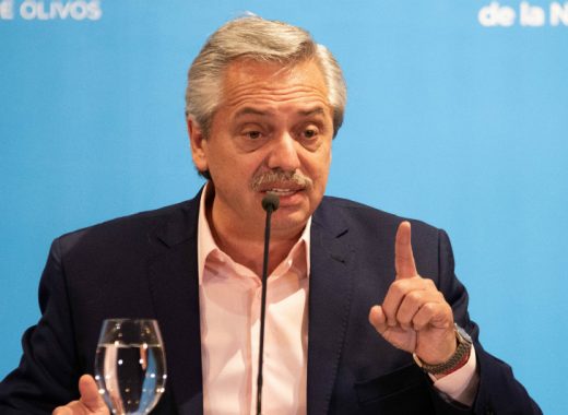 Argentina cierra fronteras y suspende clases por Covid-19. Foto: AFP