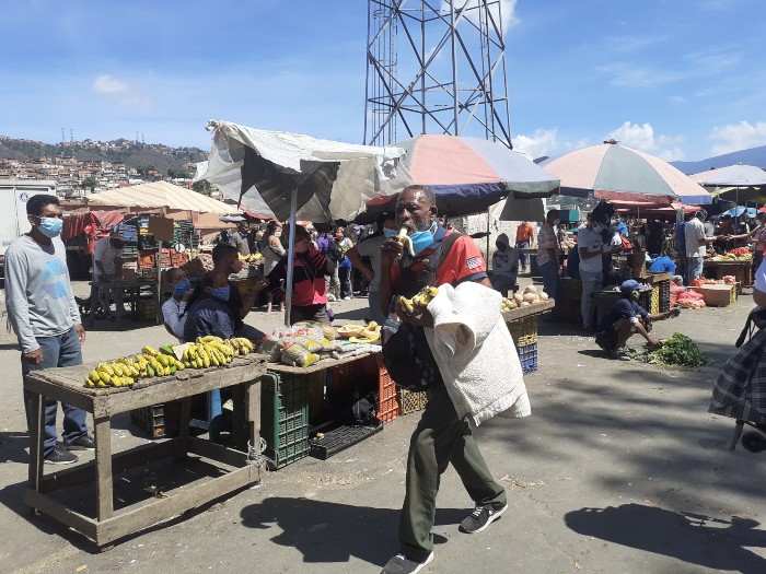 Coronavirus niños mercado de coche caracas
