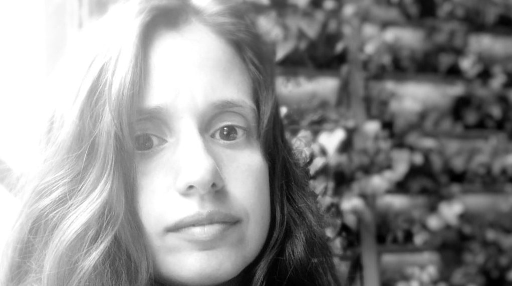 "A todos nos ha abandonado un padre, una pareja, un sueño o un país"