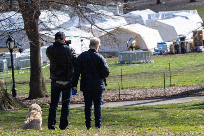 Hospital de campaña instalado en Central Park para combatir el coronavirus. Foto: AP