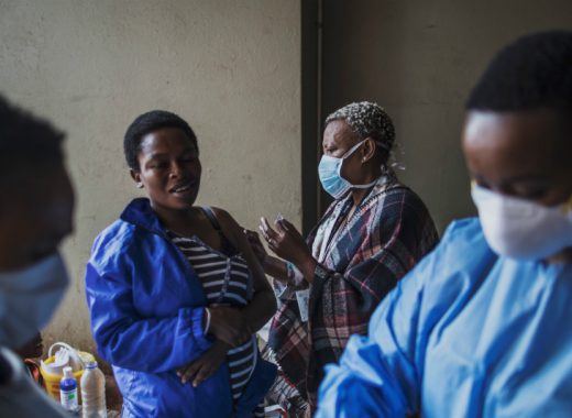 Escasez de alimentos amenaza a países dependientes de importación. AFP sudafrica coronavirus