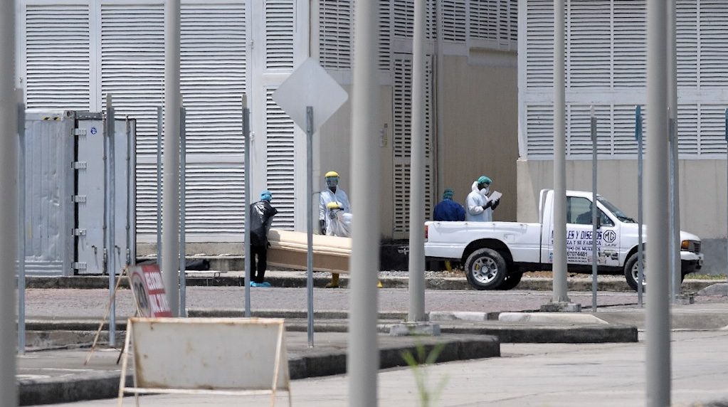 Familiares podrán averiguar en línea dónde enterraron a fallecidos en Ecuador