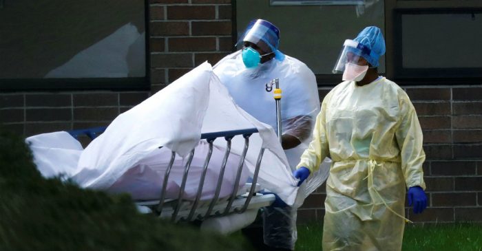 Estados Unidos supera 13.000 muertes por coronavirus. Foto: EFE