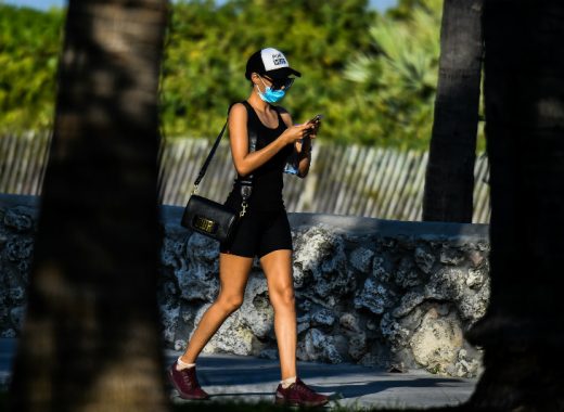 Florida ordena confinamiento obligatorio por coronavirus. Foto: AFP