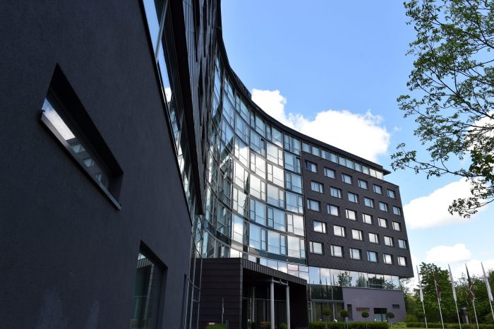 el hotel donde estan confinados los del Bayer Munich 