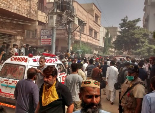 airbus se estrelló en zona residencal de karachi