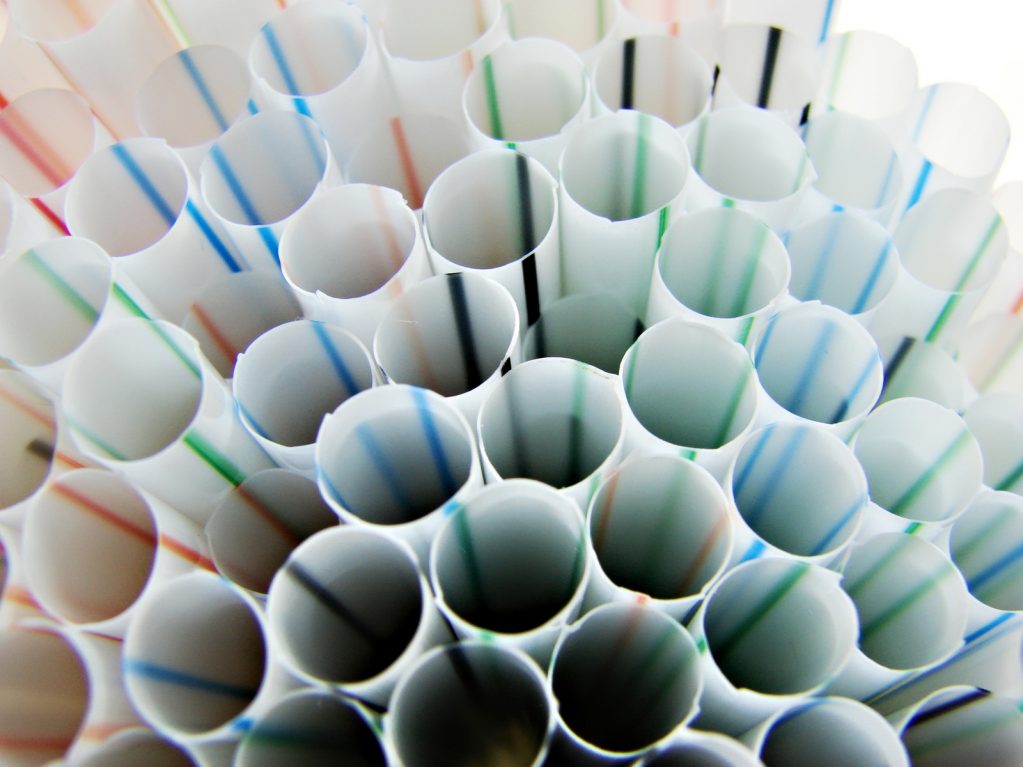 plásticos de un solo uso