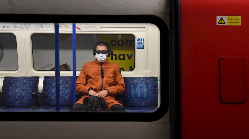 metro de londres borro dibujos banksy