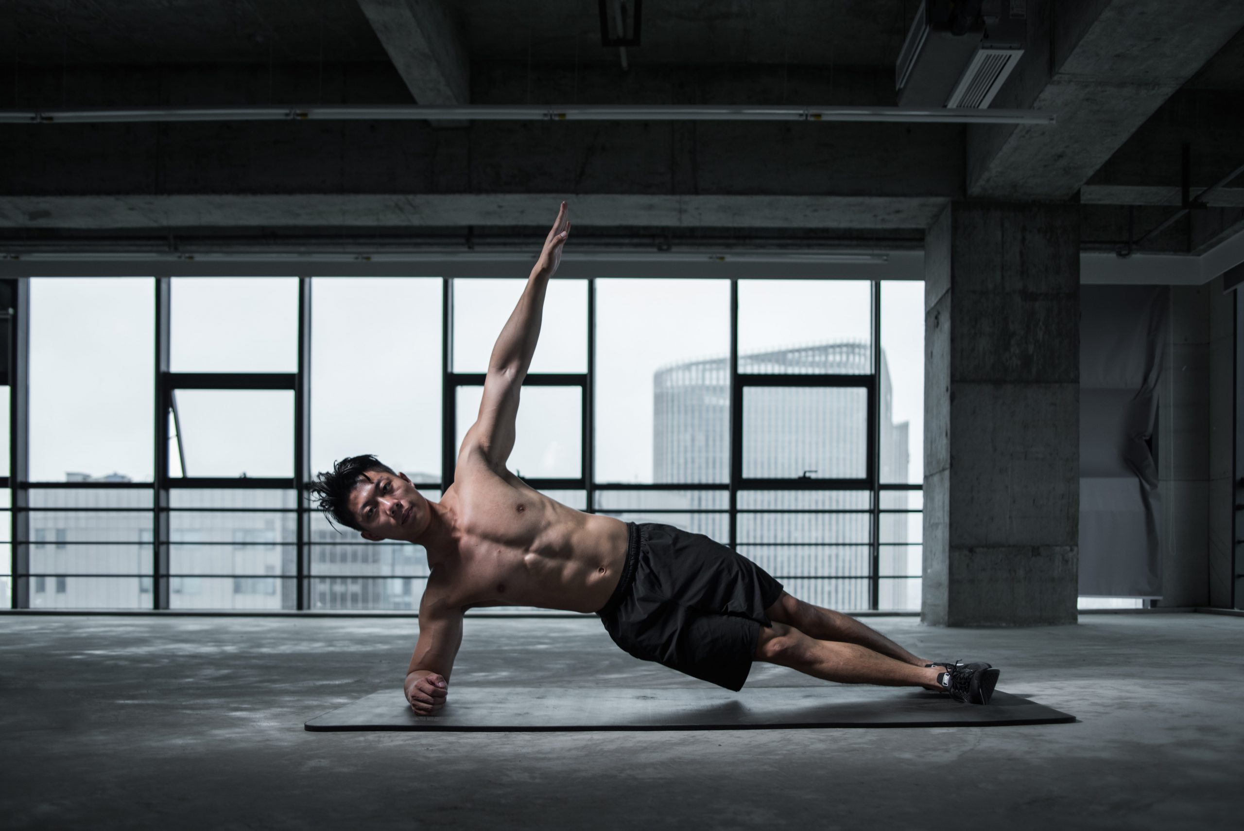 hacer ejercicio yoga