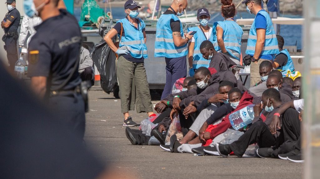 expulsión naufragio 8 migrantes murieron
