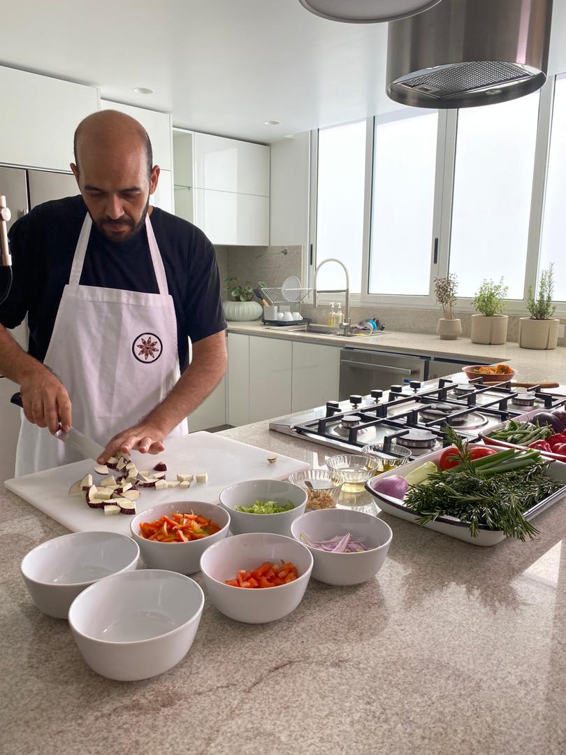 ¿Cómo es la cocina de la casa de un chef? Víctor Moreno la muestra y da ...