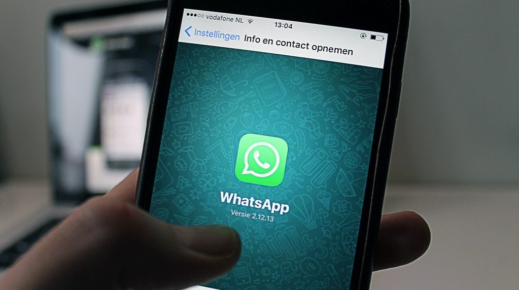 WhatsApp Instagram Facebook