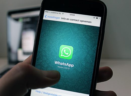 WhatsApp Instagram Facebook