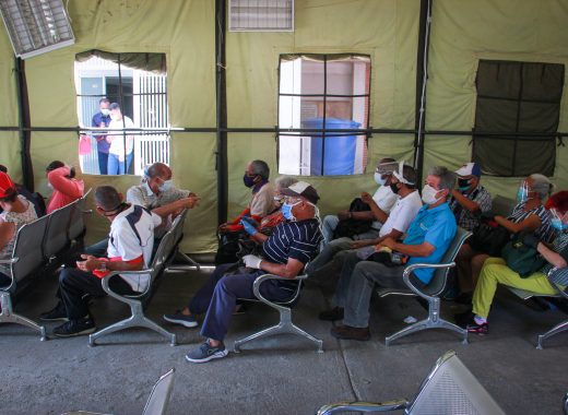 fake news vacunación