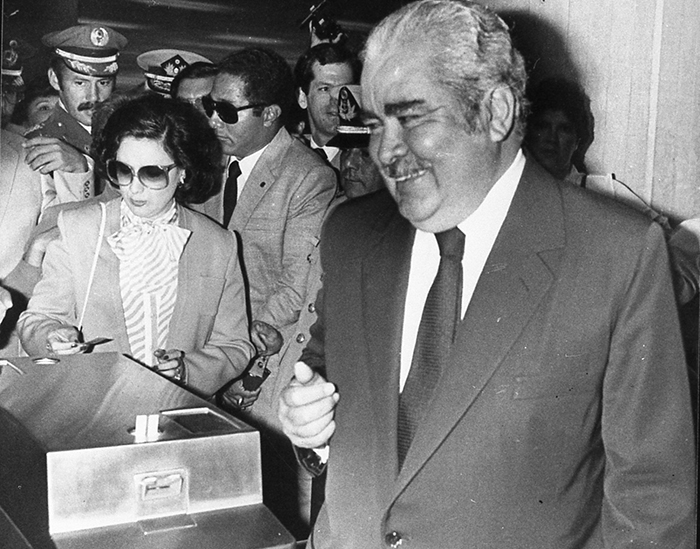 Luis herrera campíns Buffone