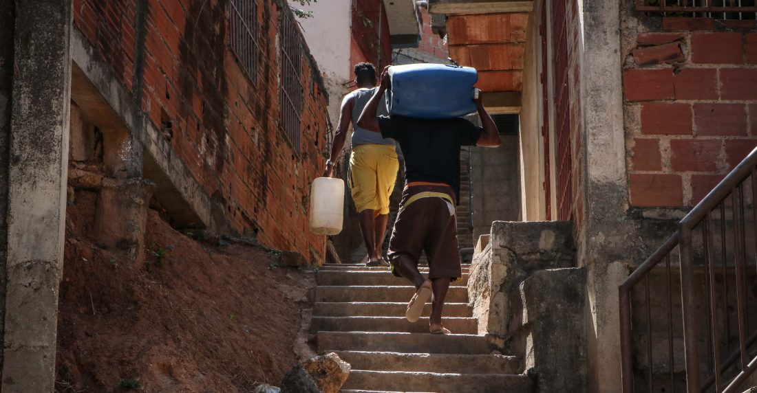 narrativa agua petare