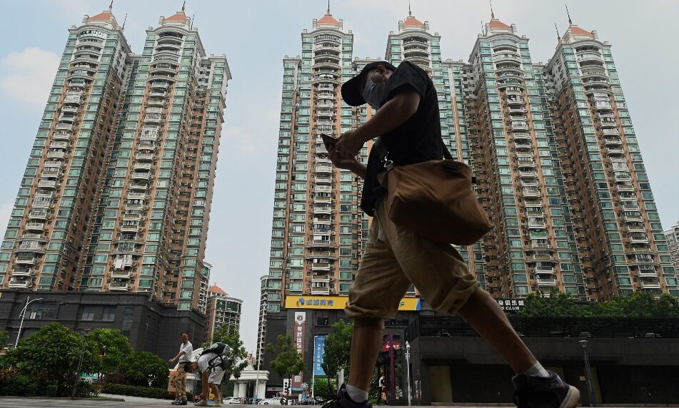 Evergrande, gigante chino se hunde y arrastra un mundo