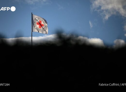 Cruz Roja dona equipos para refrigerar vacunas en Venezuela. Foto AFP