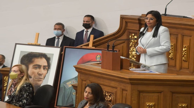 Delcy presenta presupuesto y rechaza dolarización
