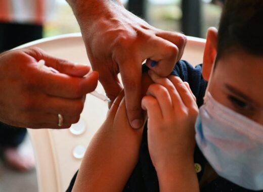 Vacunas y antivacunas