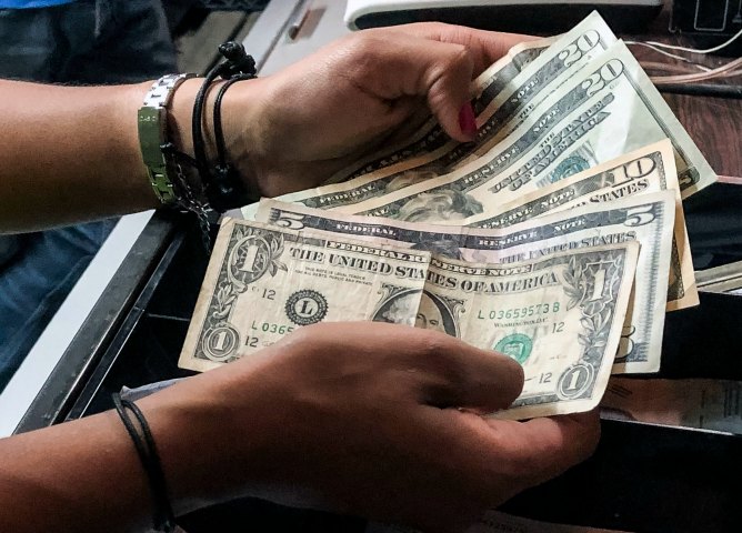 Inflación dolarización