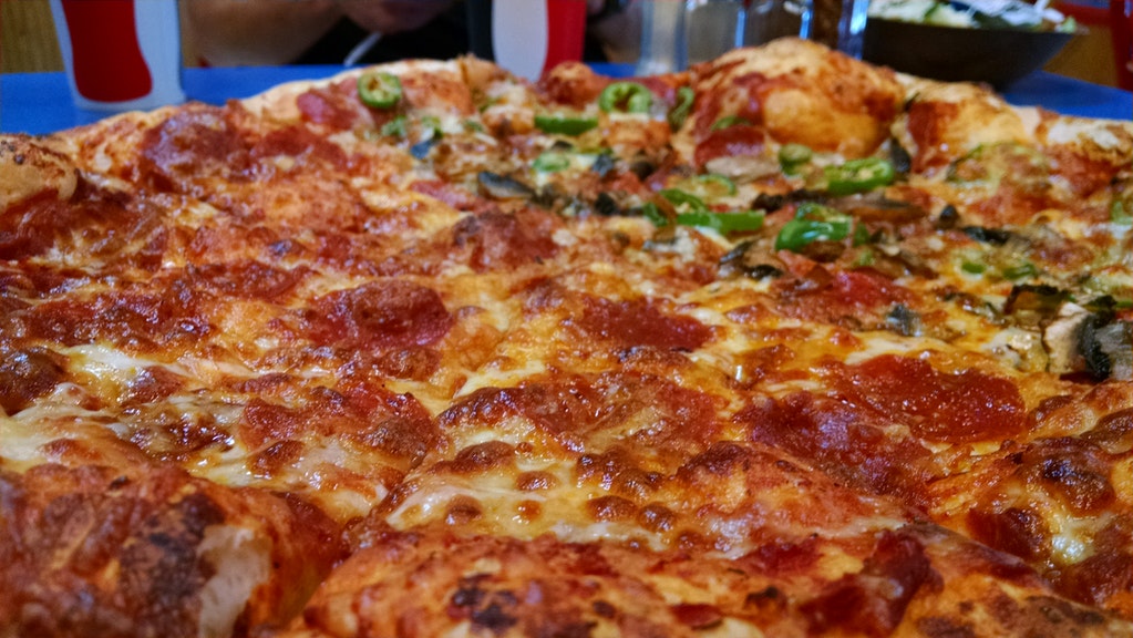 pizza con pepperoni